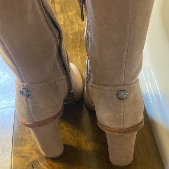 Vince Camuto, suede boots, size 7, taupe - Picture 4 of 6